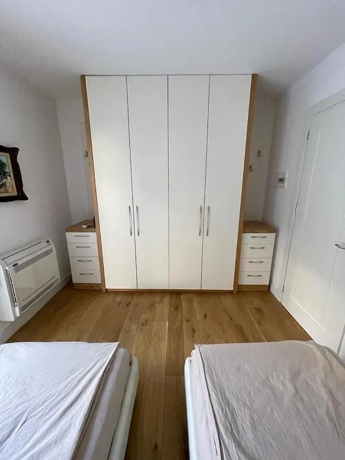 Sea Gem Apartment Dhërmi